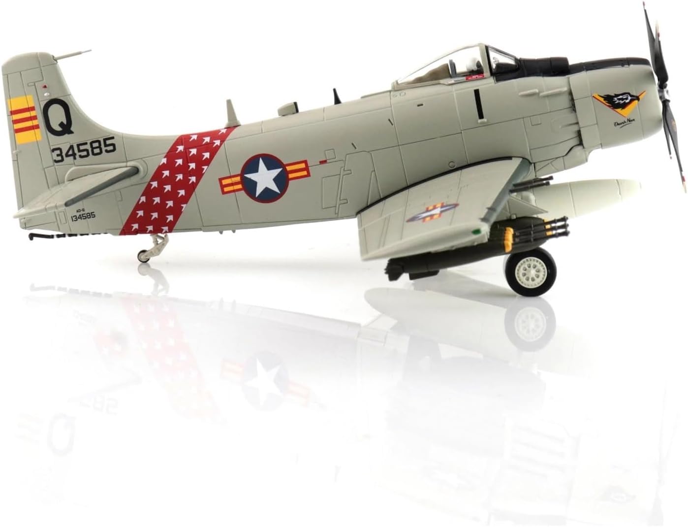 HM 1/72 ボストンMk.V イギリス空軍 第13飛行隊 HA4208 HM 1/72 ボストンMk.V イギリス空軍 第13飛行隊 HA4208 Boston Mk IV